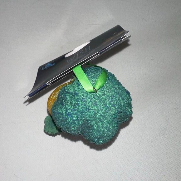 NEW DISNEY WISH CHRISTMAS ORNAMENT - Picture 5 of 5